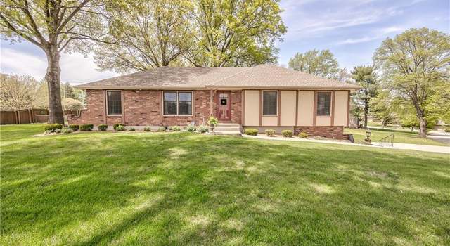 Photo of 13020 Saint Andrew Dr, Kansas City, MO 64145