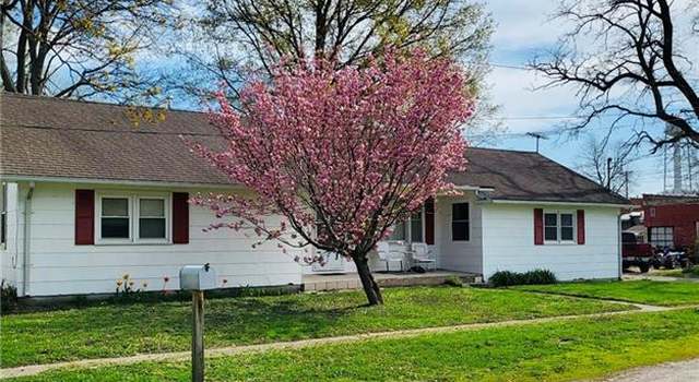 Photo of 206 E Elm St, Hardin, MO 64035