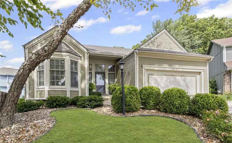 Photo of 15228 Goodman St Overland Park, KS 66223
