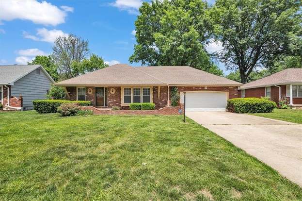 1317 SW 14th Street Ter, Blue Springs, MO 64015 | MLS# 2257852 | Redfin