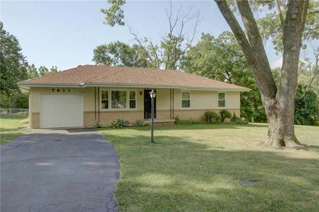 7611 Berger Ave Kansas City Ks 66111 Mls 2177403 Redfin