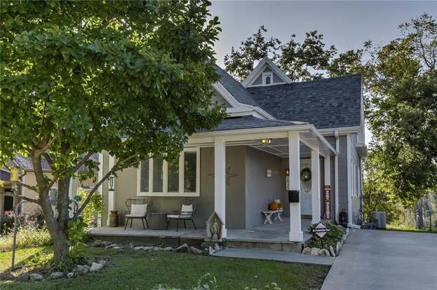 2934 Holly St Kansas City Mo 64108 2 Beds 1 Bath