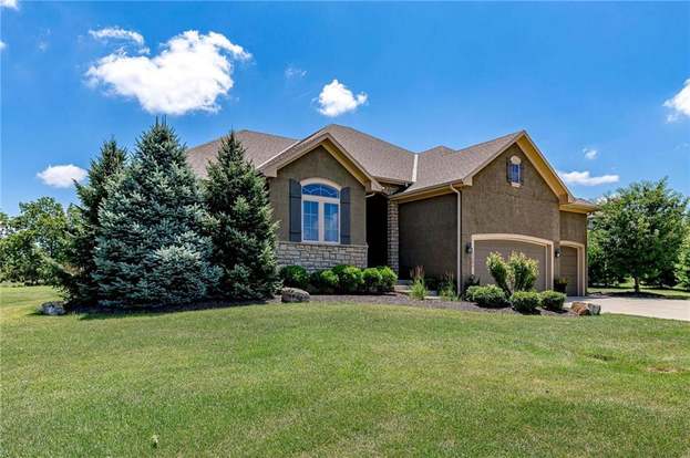 11204 W 153rd St Overland Park Ks 66221 Mls 2174564 Redfin