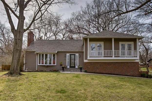 3215 W 83rd St Leawood Ks 66206 Realtor Com