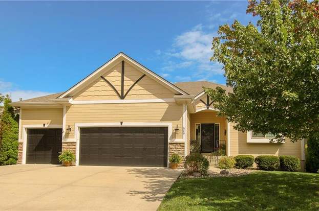 549 Avondale Ln Raymore Mo 64083 Mls 2154817 Redfin