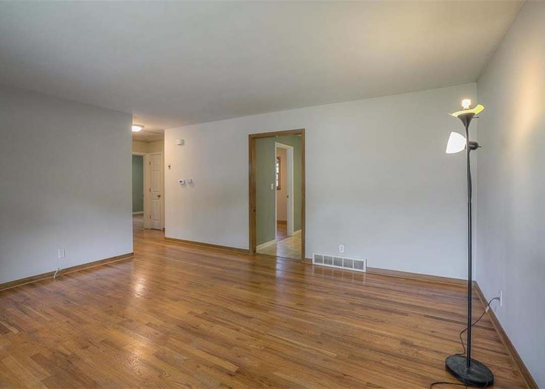 5007 S Union St, Independence, MO 64055
