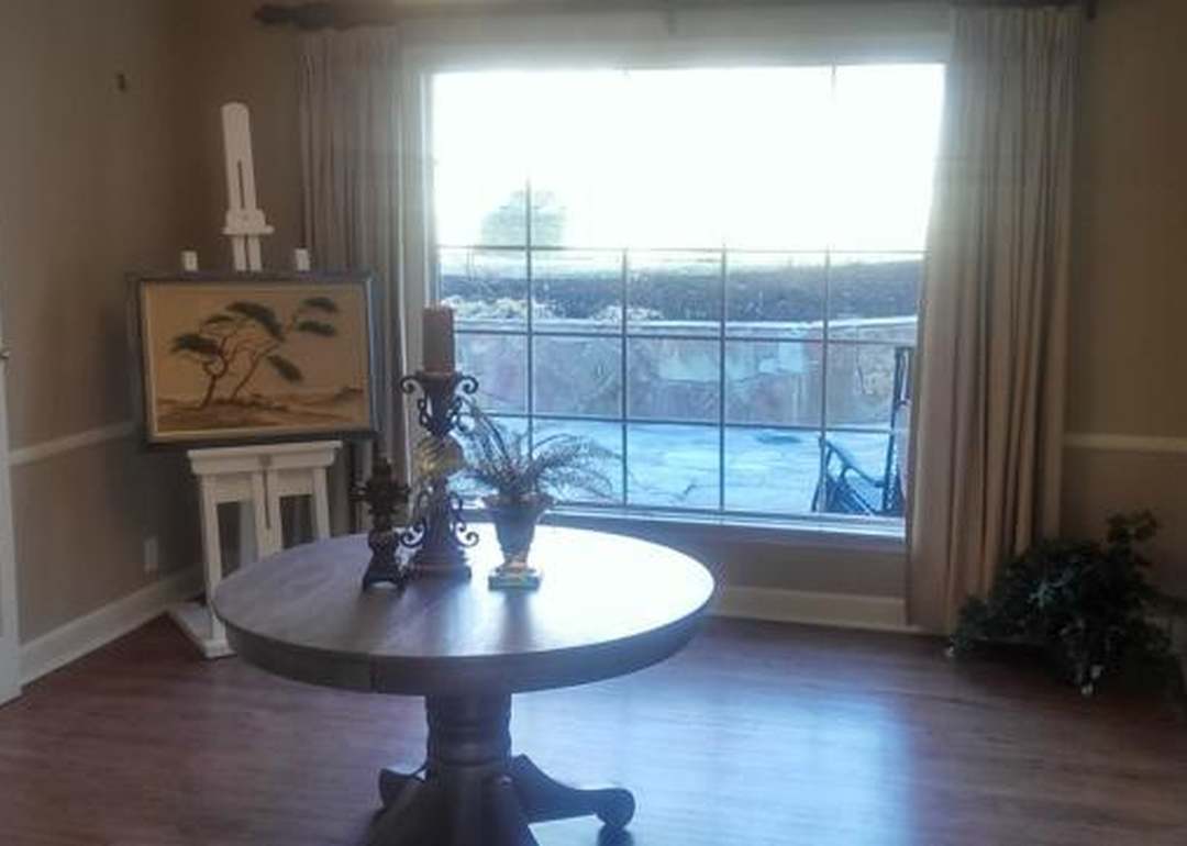 5314 Mission Woods Rd, Mission Woods, KS 66205