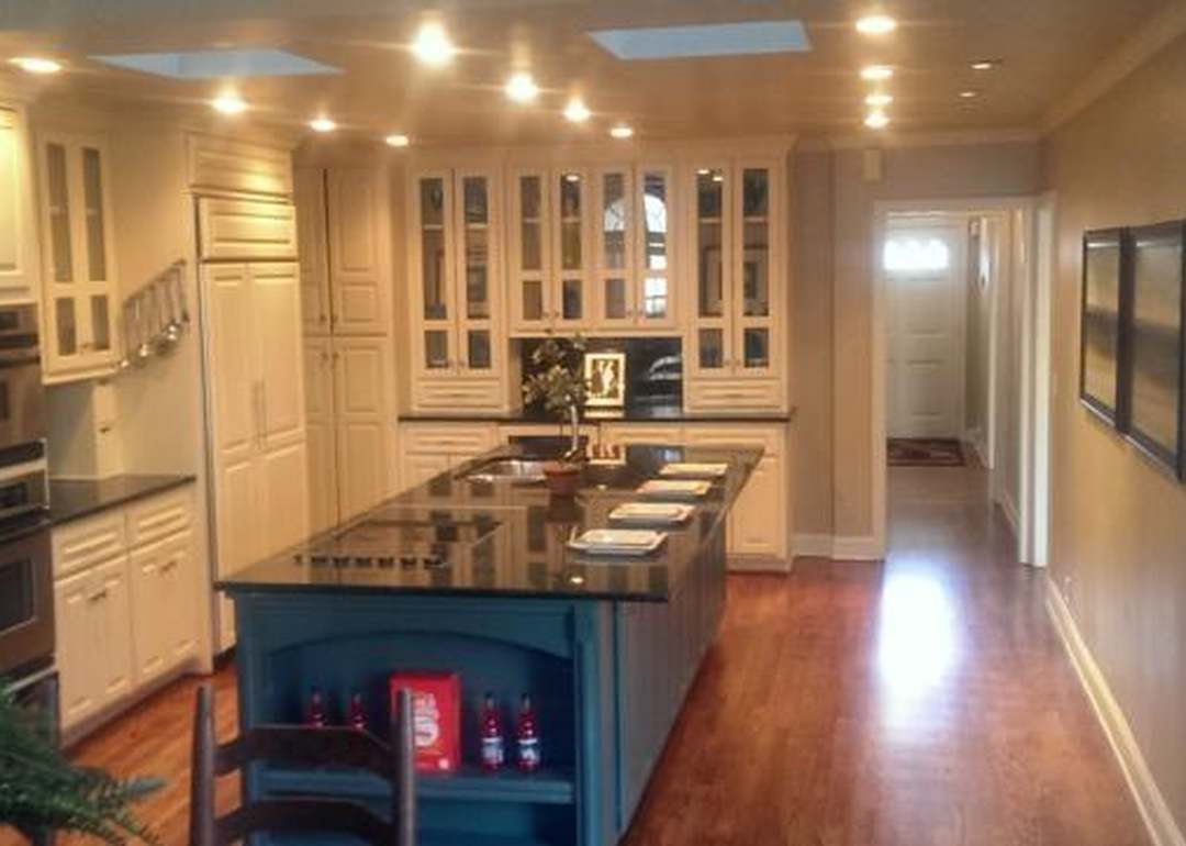 5314 Mission Woods Rd, Mission Woods, KS 66205