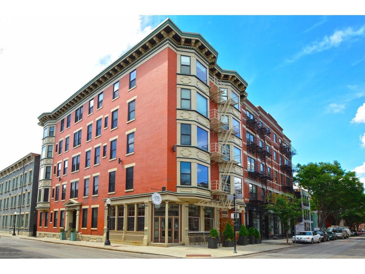 1122 East 14th Street