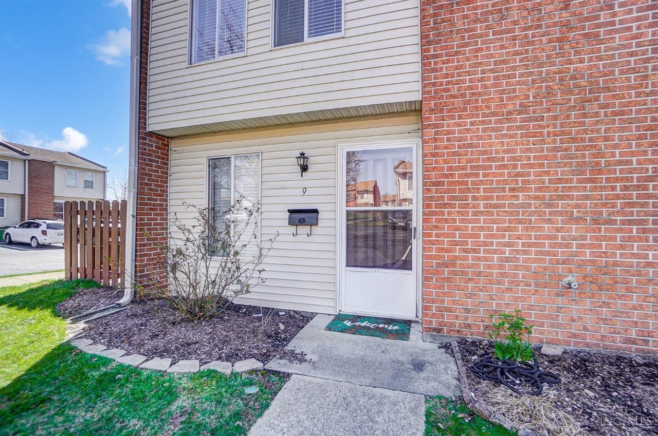 4517 Bonita Dr #9, Middletown, OH 45044 | MLS# 1798464 | Redfin