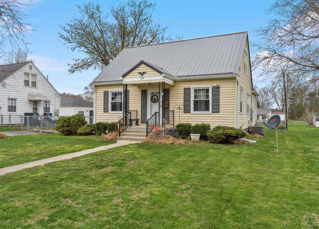 Property at 31 Fairland Ave, Wilmington, OH 45177, 3 beds, 2 baths