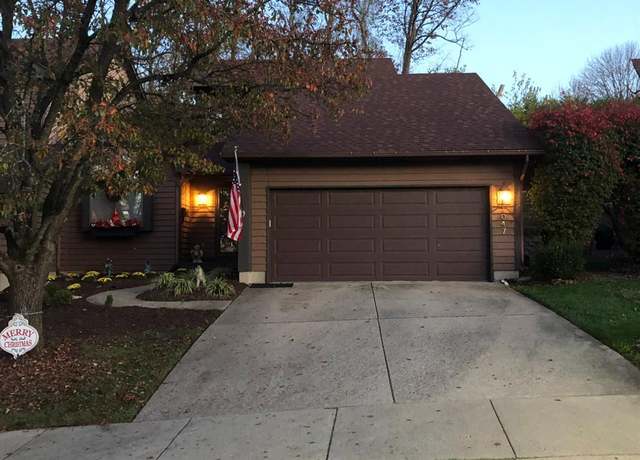 Property at 1047 Golfview Rd, Middletown, OH 45042, 3 beds, 3 baths