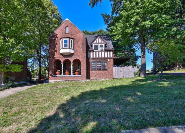Property at 2330 Sherwood Ln, Norwood, OH 45212, 4 beds, 1.5 baths