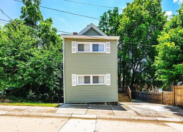 Property at 159 Tallant Ave, Cincinnati, OH 45220, 3 beds, 2.5 baths