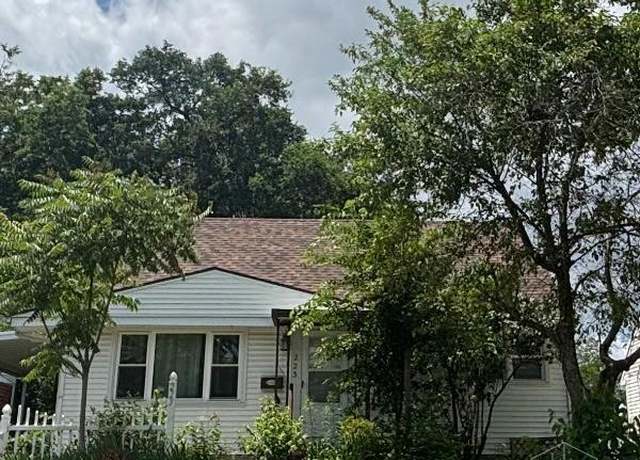 Property at 223 N Cherrywood Ave, Dayton, OH 45403, 3 beds, 1 bath