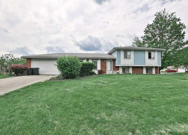Property at 6817 Banbury Dr, Franklin Twp, OH 45005, 4 beds, 2.5 baths