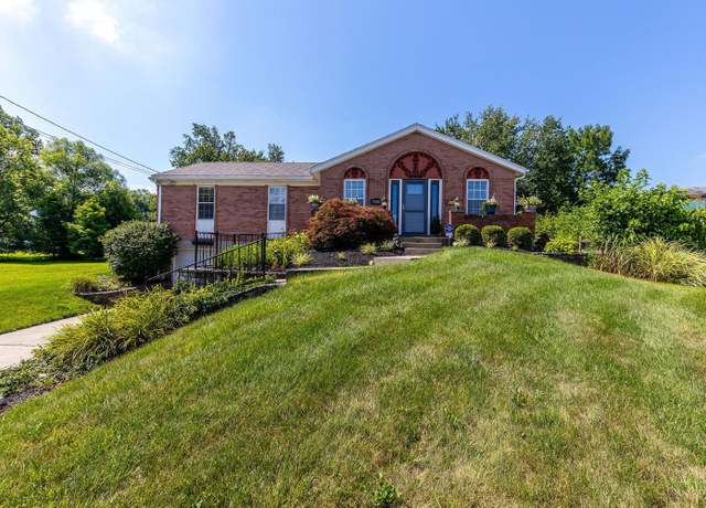 Property at 2251 Fairgreen Dr, Cincinnati, OH 45238, 3 beds, 2 baths