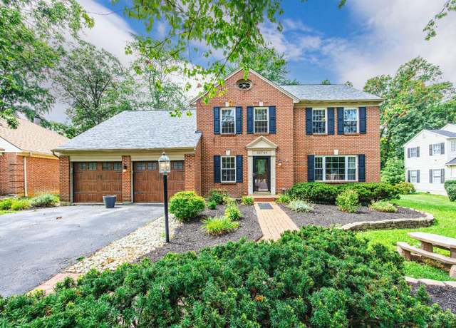 Property at 10748 Fallsington Ct, Blue Ash, OH 45242, 4 beds, 2.5 baths