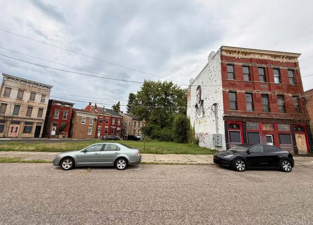 Property at 1913 Central Ave, Cincinnati, OH 45214, 4 beds