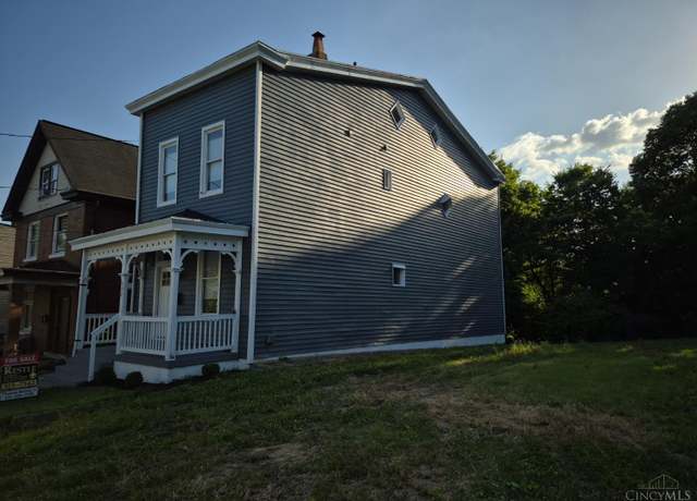 Property at 955 Wells St, Cincinnati, OH 45205, 4 beds, 3 baths