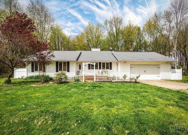 Property at 4092 Snowhill Rd, Perry Twp, OH 45118, 5 beds, 3 baths