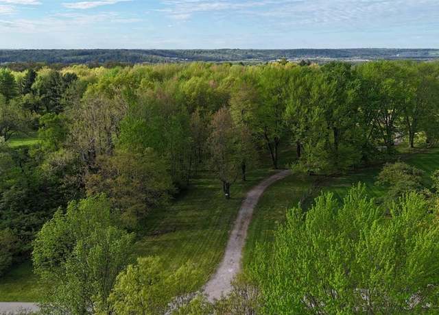 Property at 9475 Holly Hl, Indian Hill, OH 45243