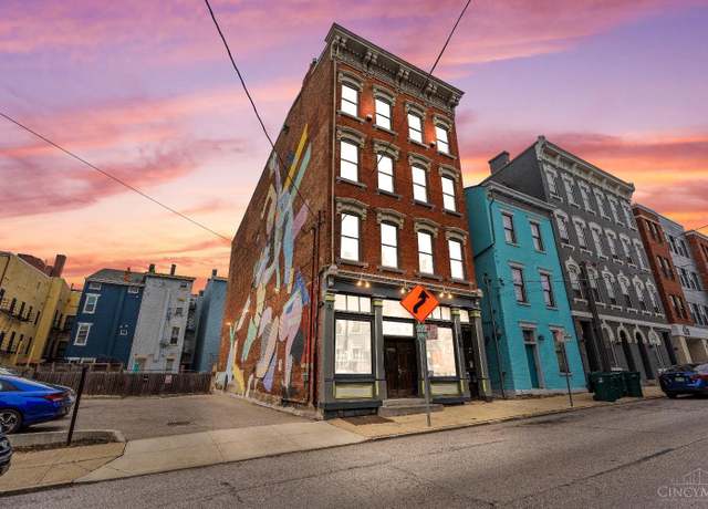 Property at 522 E Twelfth St, Cincinnati, OH 45202, 5 beds, 6 baths
