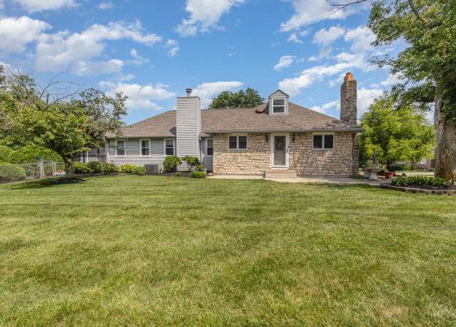 Property at 10404 Willow Dr, Symmes Twp, OH 45140, 4 beds, 2 baths