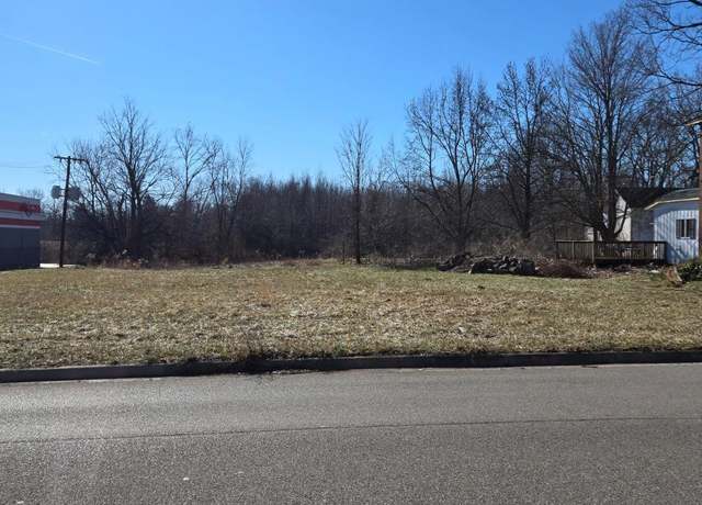Property at 510 Cherry St, Blanchester, OH 45107