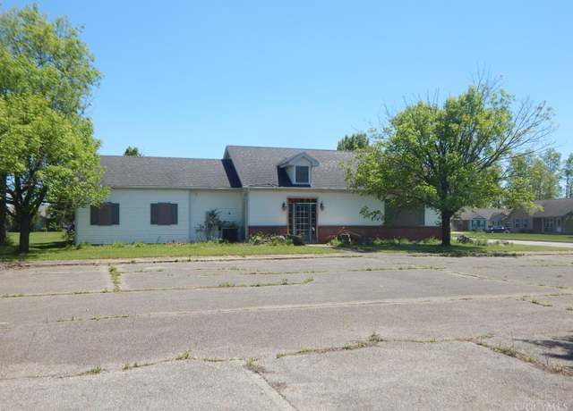 Property at 606 Silverado Dr, Wilmington, OH 45177, 1 bath