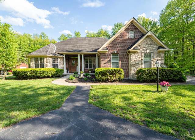 Property at 6487 Flint Trail Dr, Washington Twp, OH 45054, 3 beds, 3.5 baths