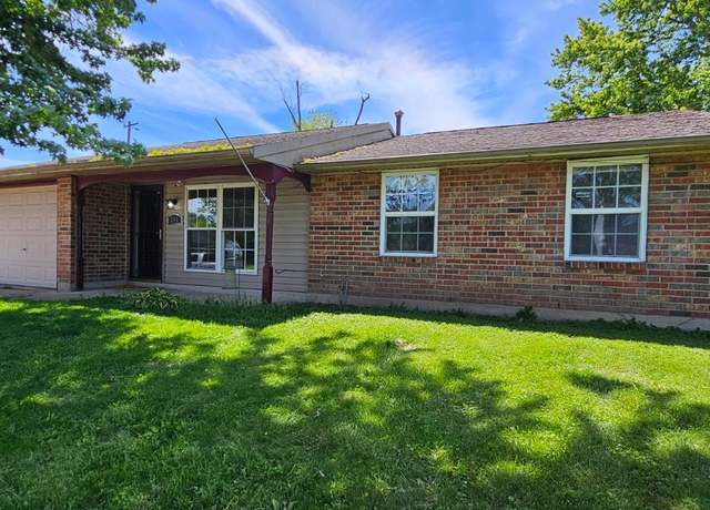 Property at 209 S Hillcrest Dr, Germantown, OH 45327, 3 beds, 1 bath