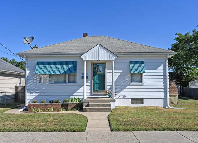 Property at 1032 Laurel Ave, Hamilton, OH 45015, 2 beds, 1 bath