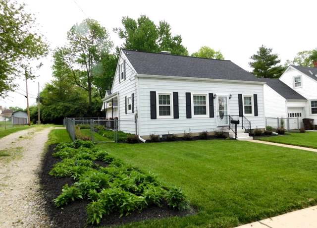 Property at 316 Center St, Lebanon, OH 45036, 3 beds, 1 bath