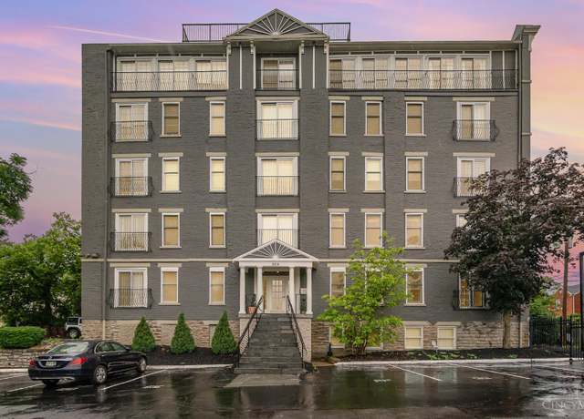 Property at 964 Auburnview Dr Unit 3E, Cincinnati, OH 45206, 2 beds, 2 baths