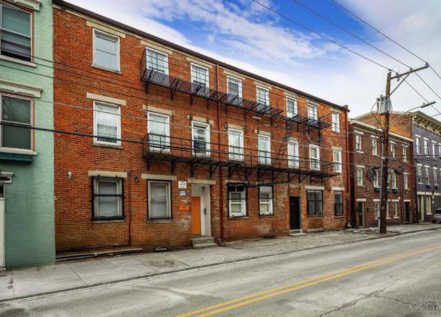 Property at 139 E Clifton Ave, Cincinnati, OH 45202, 19 beds