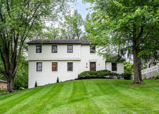 Property at 9533 Hopewell Rd, Symmes Twp, OH 45249, 4 beds, 2.5 baths