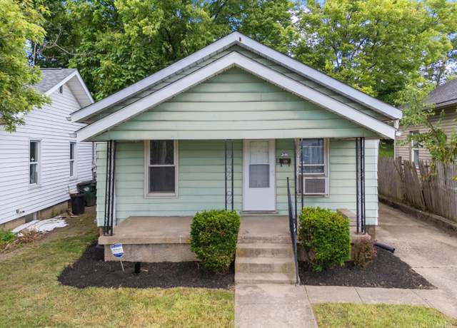 Property at 2006 Crescent Blvd, Middletown, OH 45042, 2 beds, 1 bath