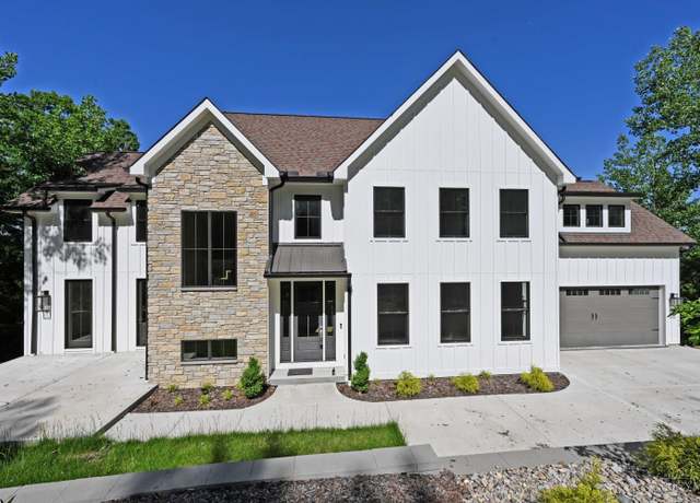 Property at 1080 Tuscany Pl, Cincinnati, OH 45226, 4 beds, 3.5 baths