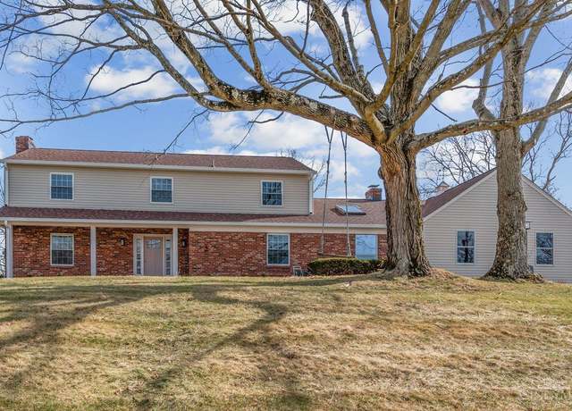 Property at 8608 Goldfinch Way, West Chester, OH 45069, 4 beds, 2.5 baths