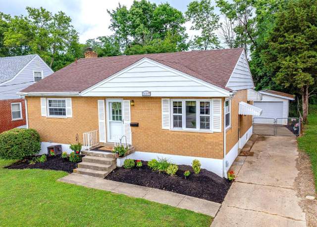 Property at 1487 Foxwood Dr, North College Hill, OH 45231, 3 beds, 1.5 baths