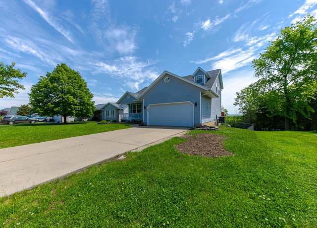 Property at 50 Thornhill Dr, Hamilton, OH 45013, 3 beds, 2.5 baths