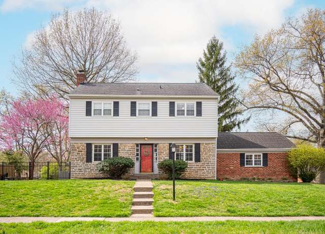 Property at 1778 Robinway Dr, Anderson Twp, OH 45230, 4 beds, 2.5 baths