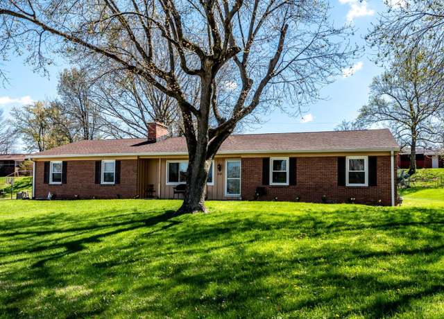 Property at 532 S Ninth St, Miamisburg, OH 45342, 3 beds, 1 bath