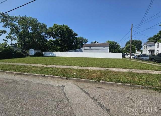Property at 555 Linn St, Hamilton, OH 45011