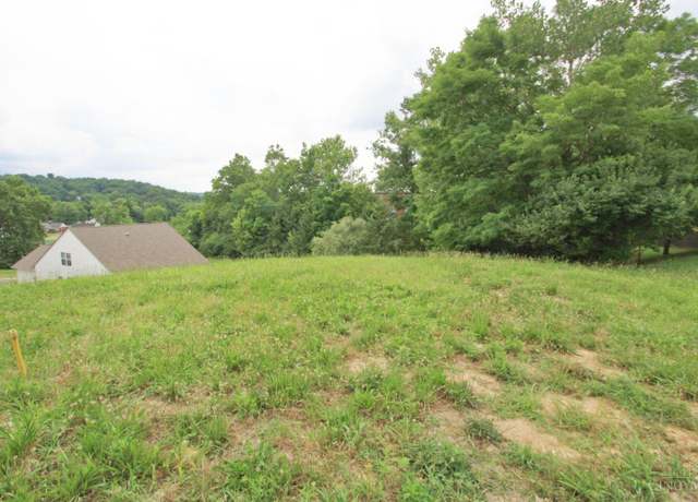 Property at 163 Turner Ridge Dr, Harrison, OH 45030