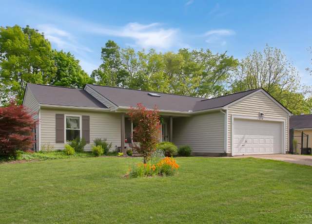 Property at 370 Woodsdale Dr, Monroe, OH 45050, 3 beds, 2 baths