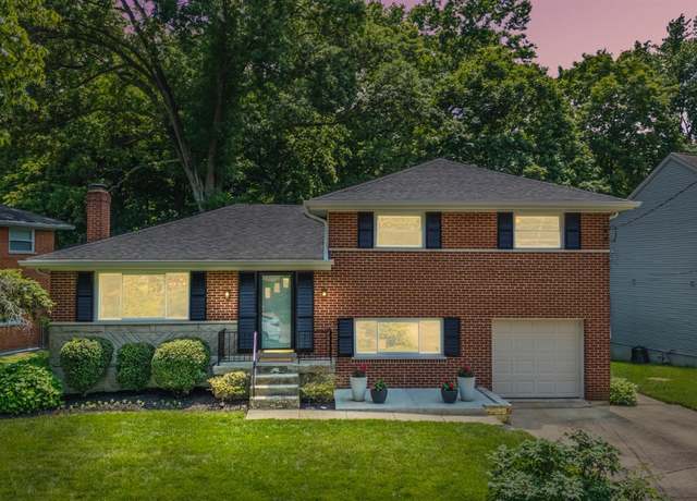 Property at 6930 Moorfield Dr, Anderson Twp, OH 45230, 3 beds, 2.5 baths