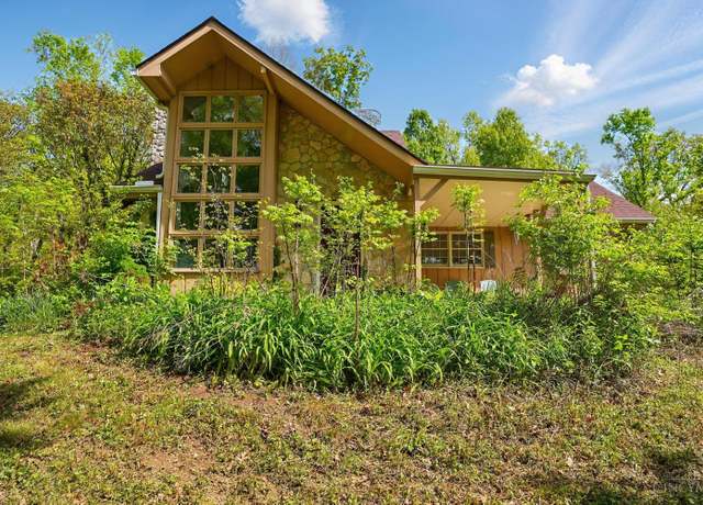 Property at 2574 Oxford Trenton Rd, Milford Twp, OH 45056, 3 beds, 1.5 baths
