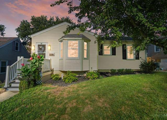 Property at 107 Farview Ave, Lebanon, OH 45036, 3 beds, 3 baths